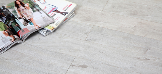 Parquet rovere sbiancato spazzolato milano Parquet rovere grigio chiaro